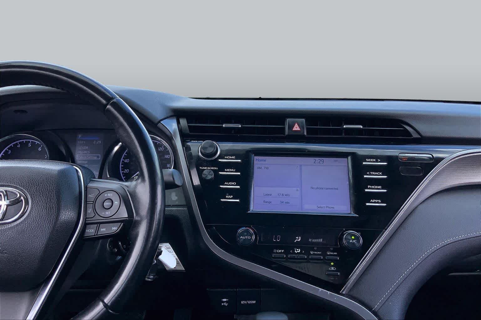 2019 Toyota Camry SE Super White at Beck & Masten Kia