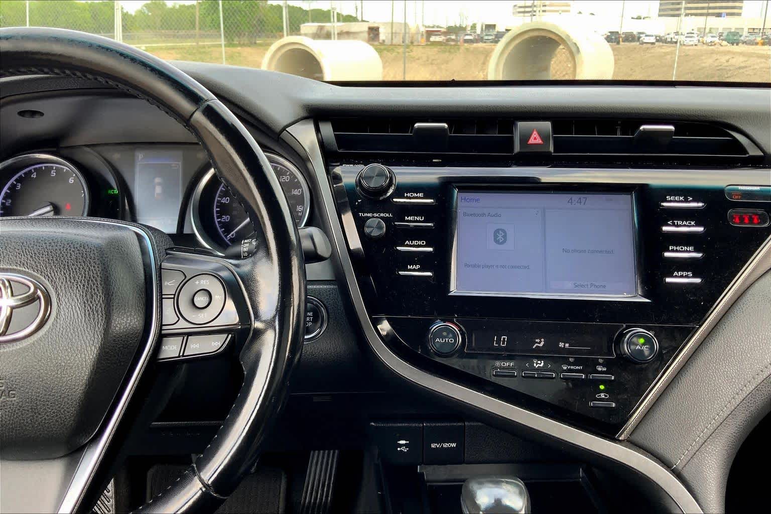 View vehicle photo 7