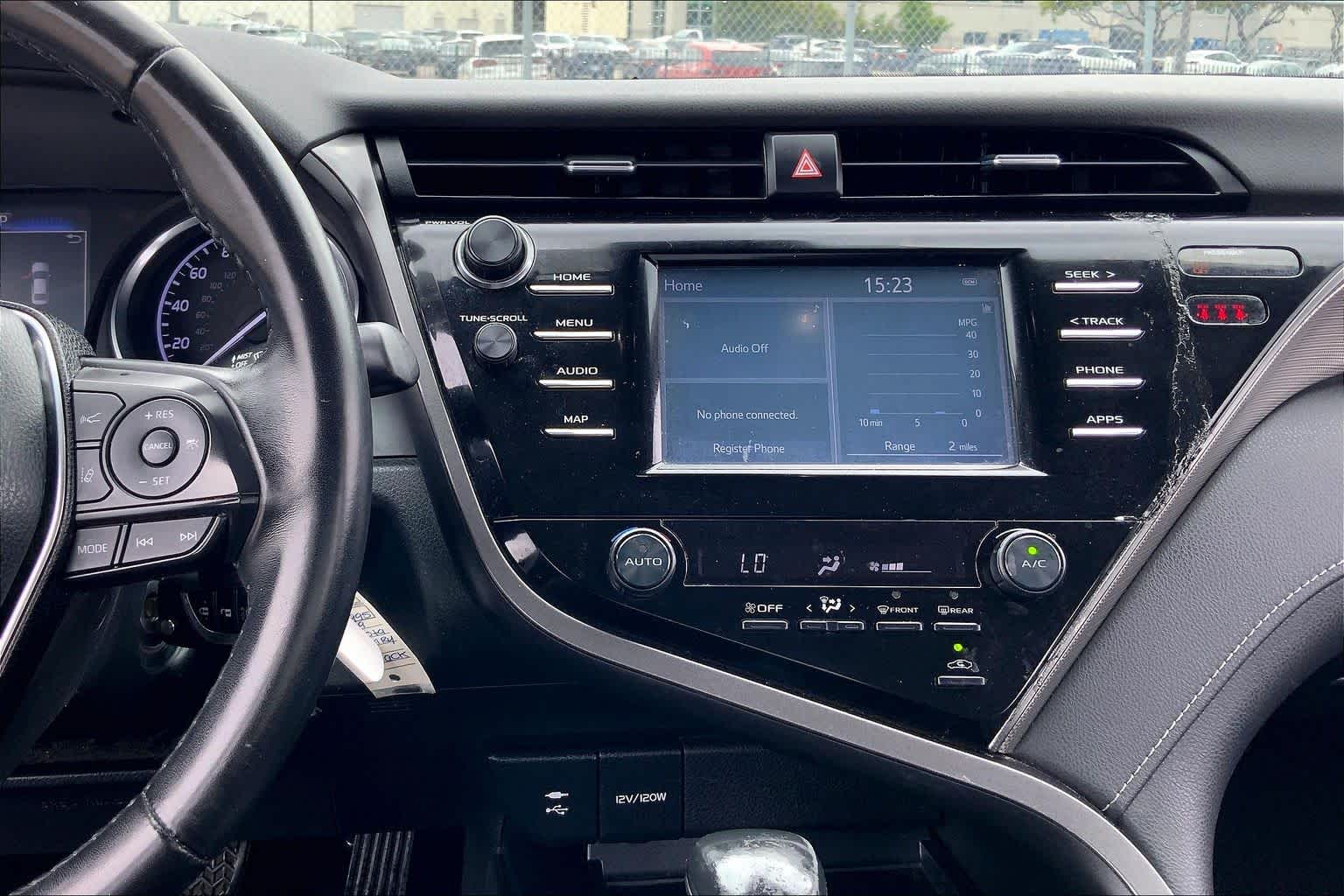 2019 Toyota Camry SE - 6