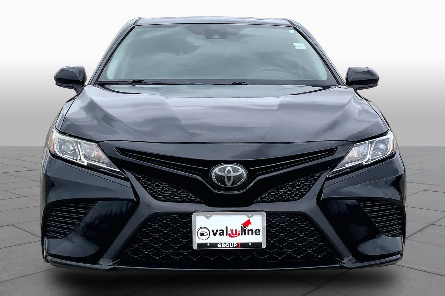 2019 Toyota Camry SE - 3