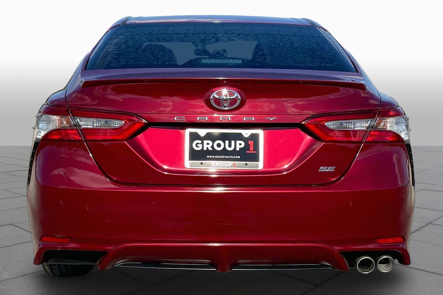 2018 Toyota Camry photo 5 of 36