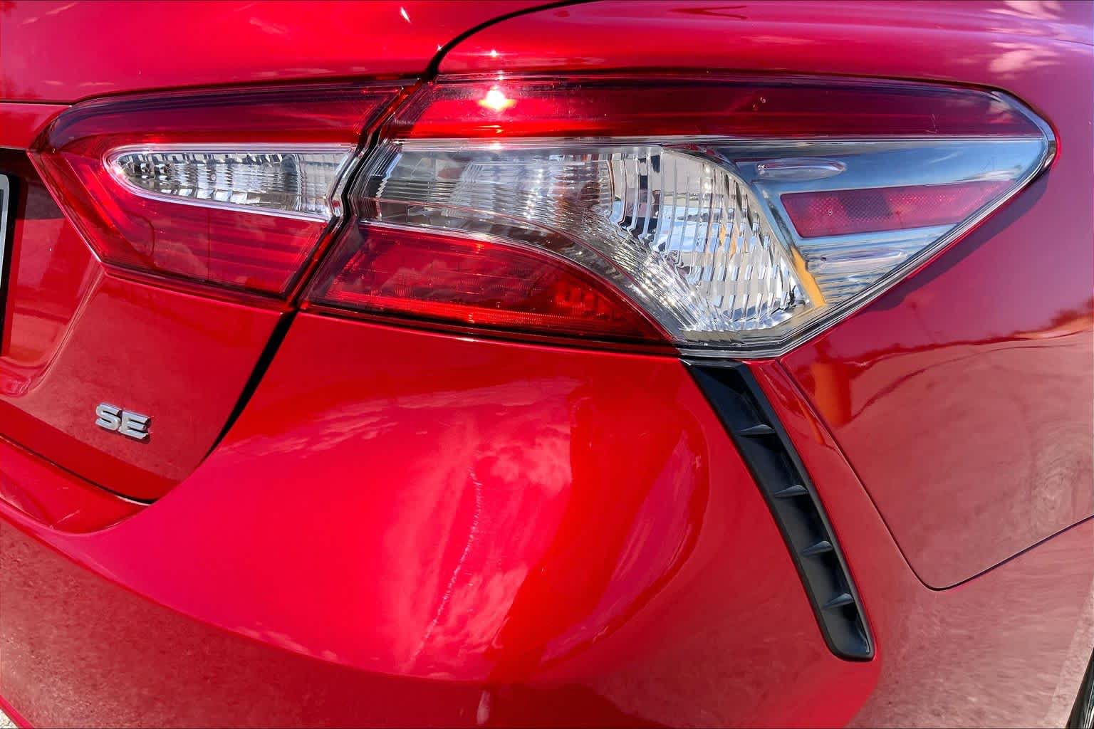 2019 Toyota Camry photo 29 of 35