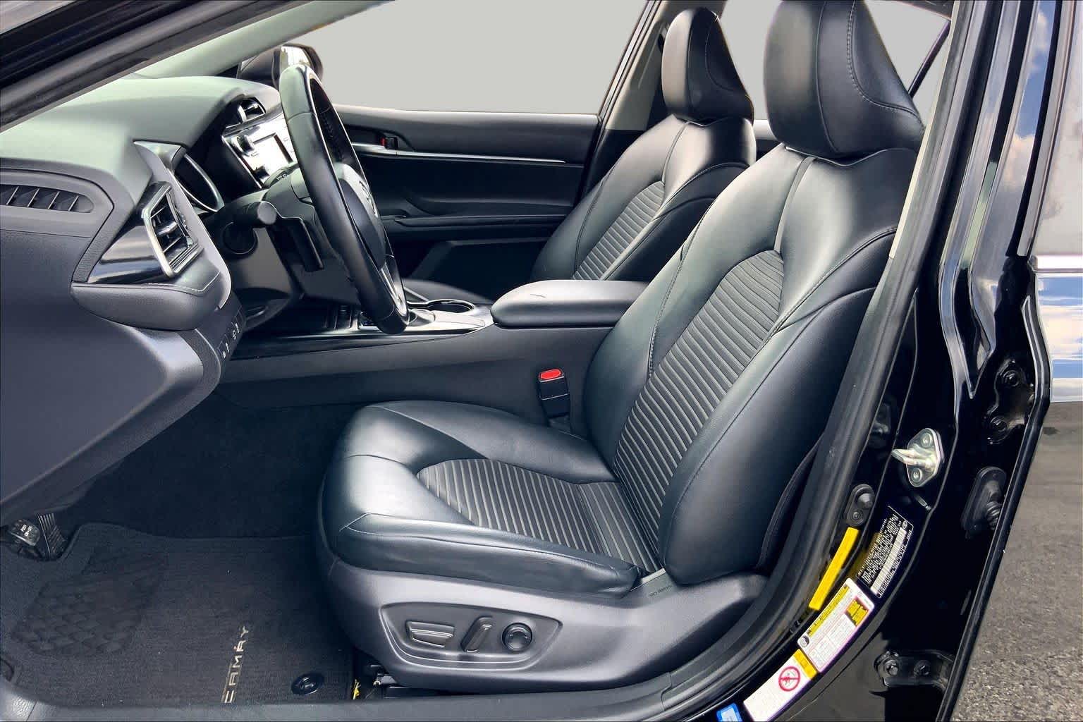 2019 Toyota Camry SE Midnight Black Metallic at Group 1 Toyota Southwest