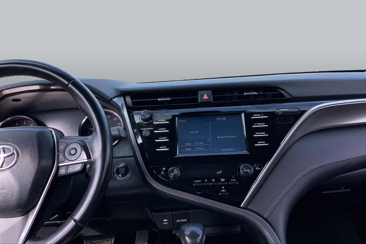2018 Toyota Camry photo 7 of 34
