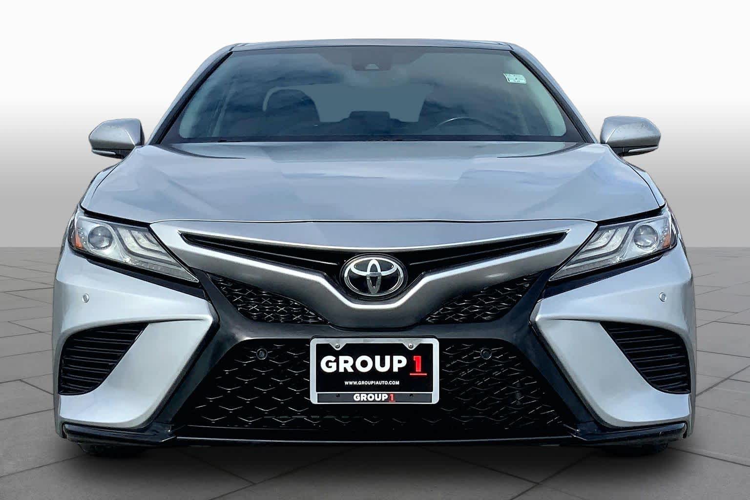 2018 Toyota Camry photo 4 of 34