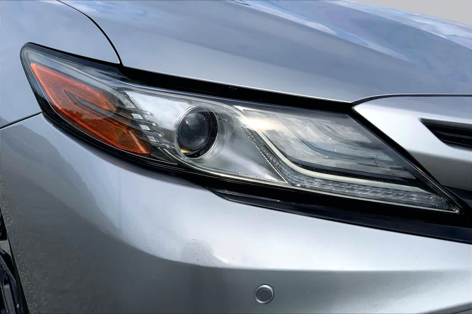 2018 Toyota Camry photo 27 of 34