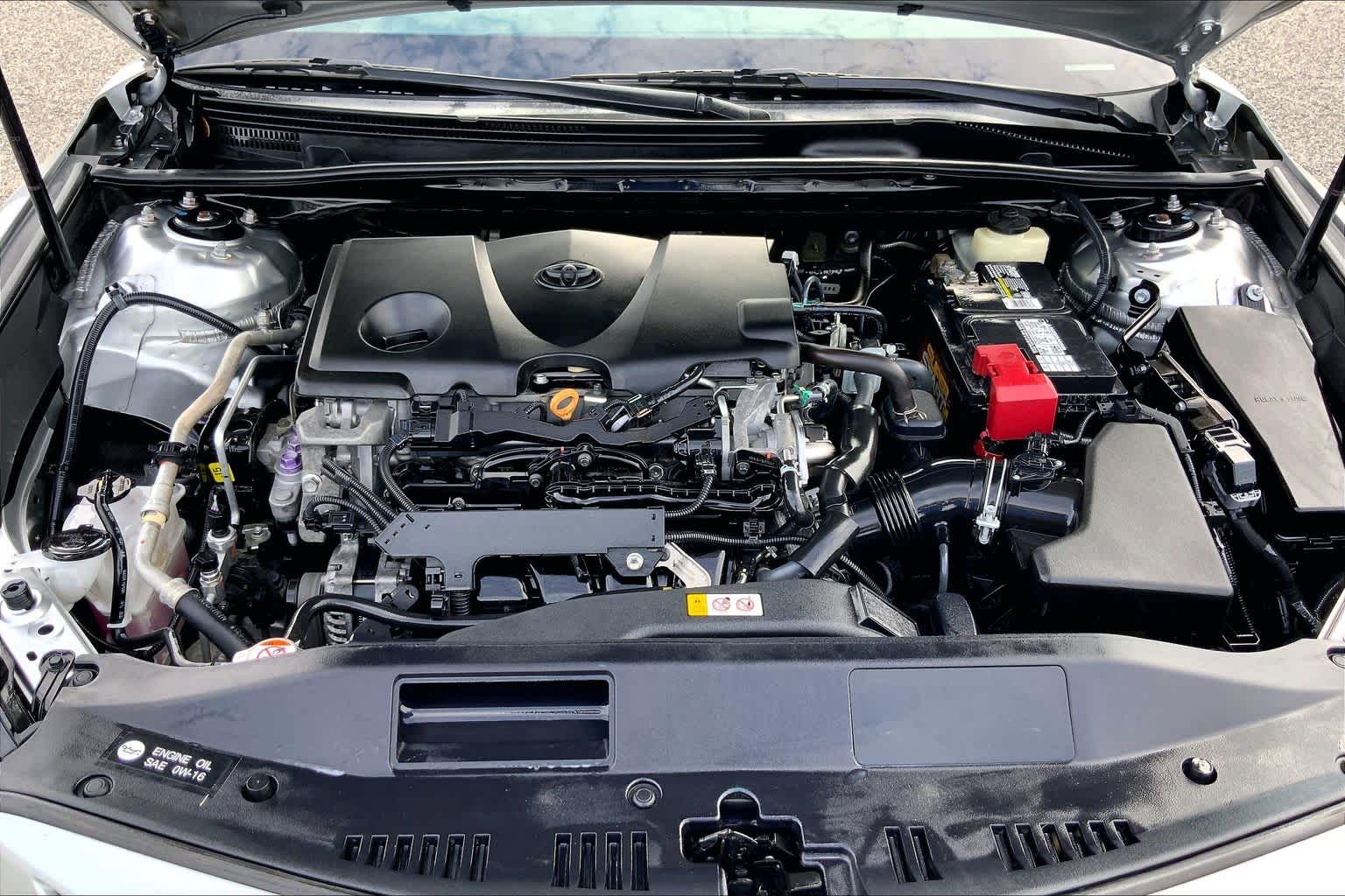 2018 Toyota Camry photo 31 of 34
