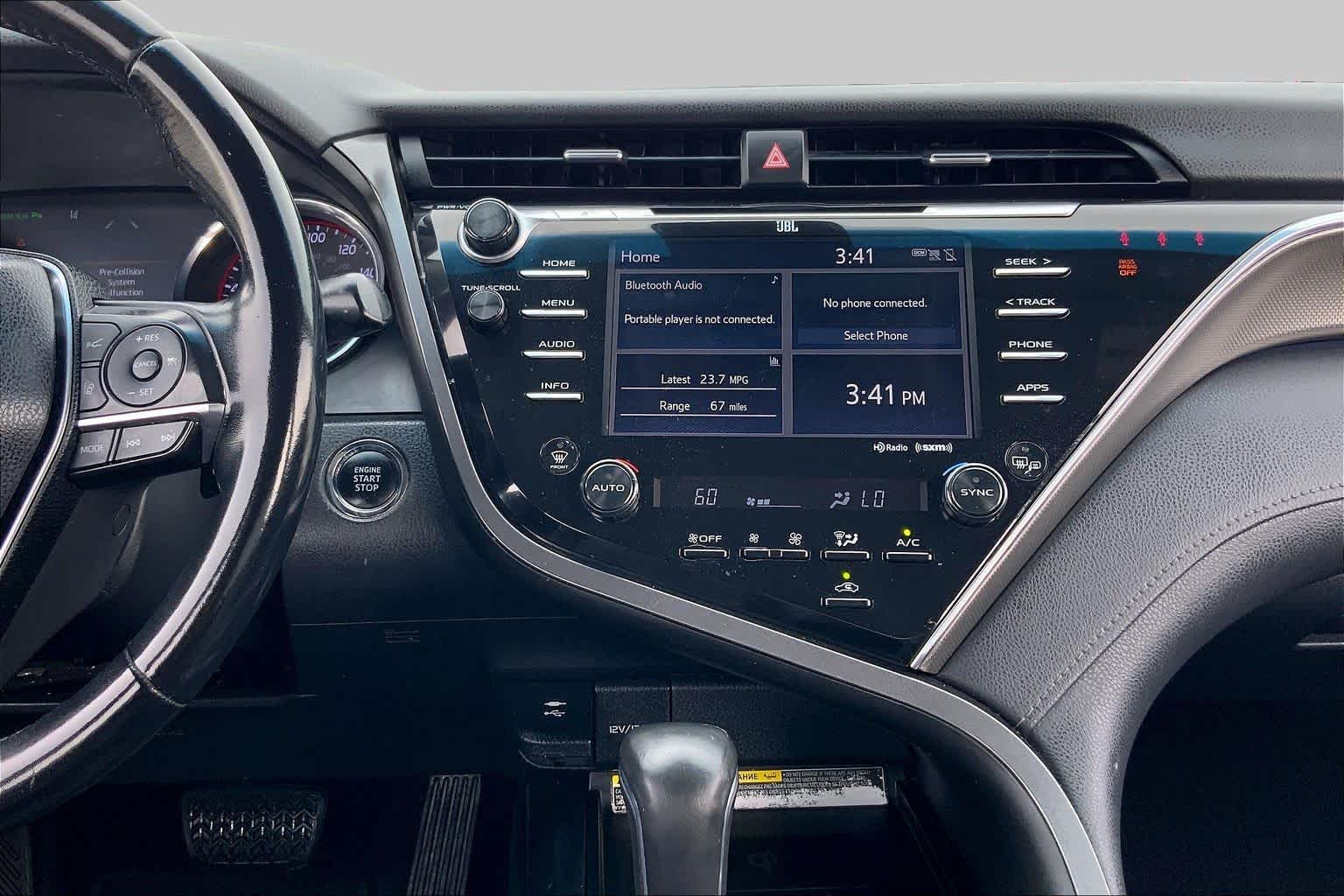 2018 Toyota Camry XSE Wind Chill Pearl at Beck & Masten Kia