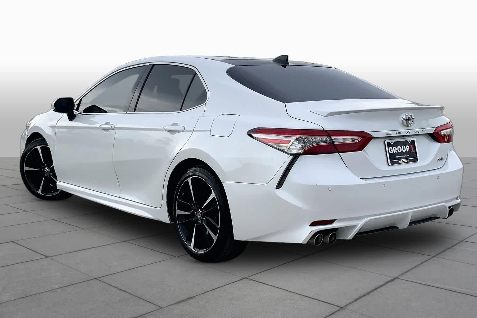 2018 Toyota Camry XSE Wind Chill Pearl at Beck & Masten Kia