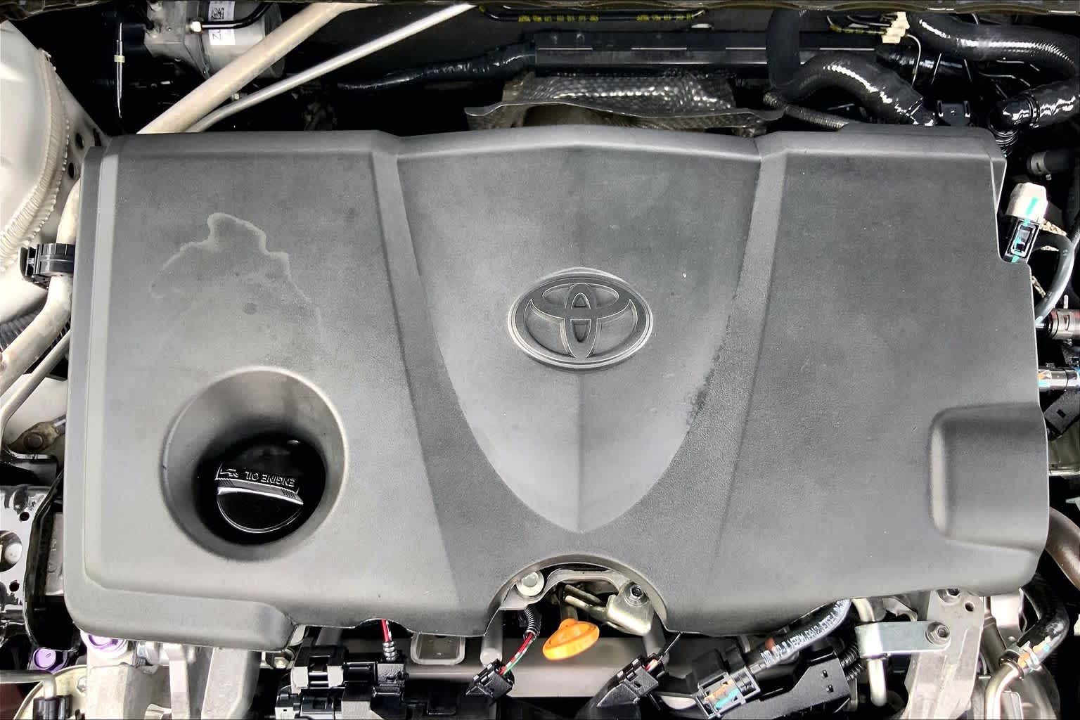 2018 Toyota Camry XSE Wind Chill Pearl at Beck & Masten Kia
