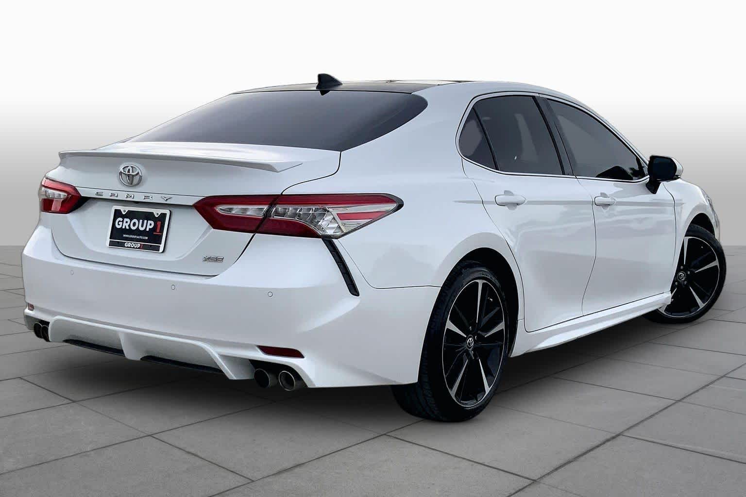 2018 Toyota Camry XSE Wind Chill Pearl at Beck & Masten Kia