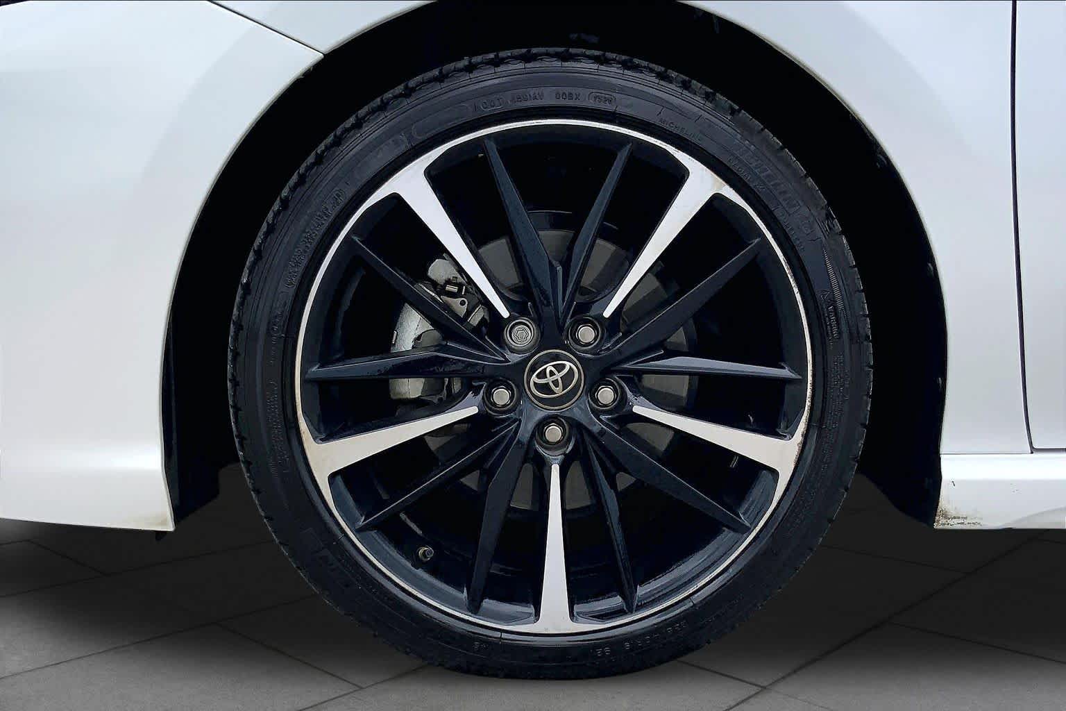 2019 Toyota Camry XSE Wind Chill Pearl at Group 1 Toyota Southwest