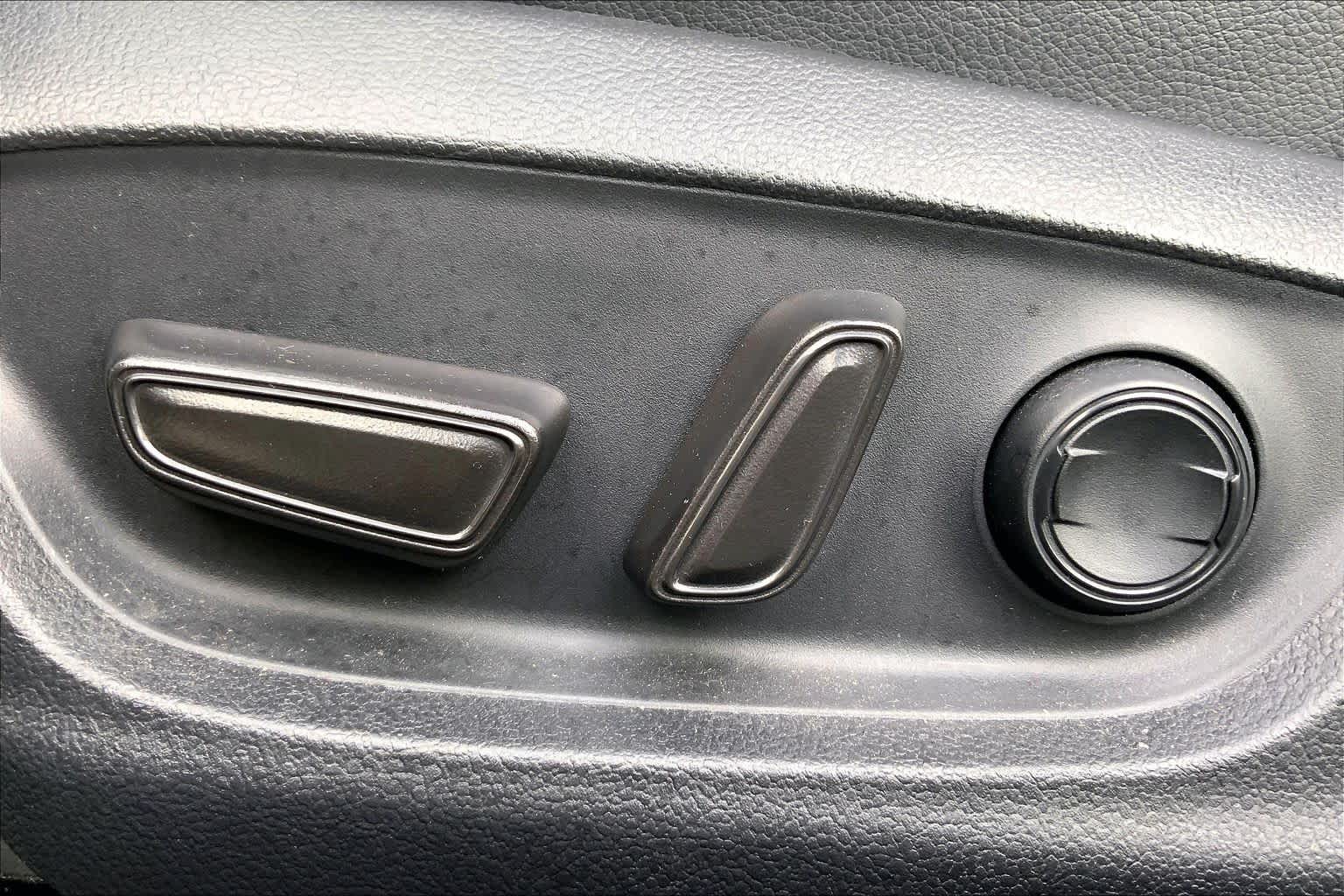 2019 Toyota Camry XSE Celestial Silver/Midnight Black Metallic at AutoNation USA Katy