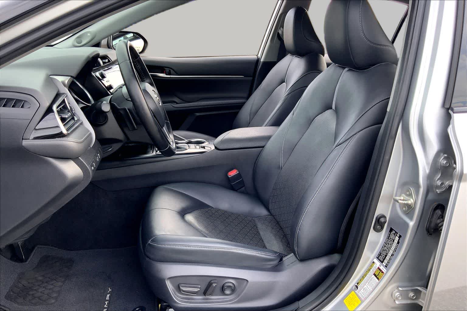 2019 Toyota Camry XSE Celestial Silver/Midnight Black Metallic at AutoNation USA Katy