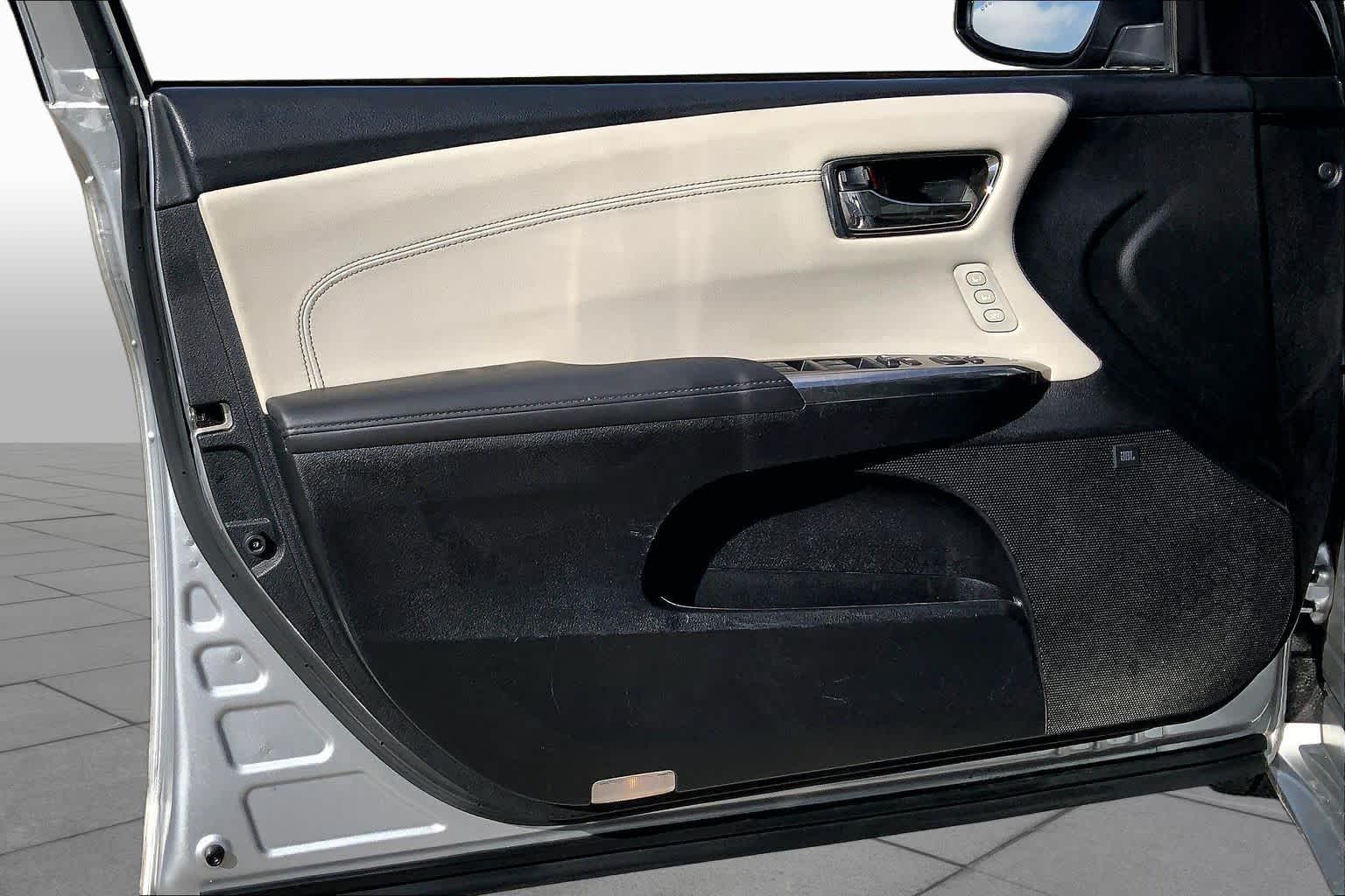 2018 Toyota Avalon Hybrid Limited Celestial Silver Metallic at Group 1 GMC Buick South