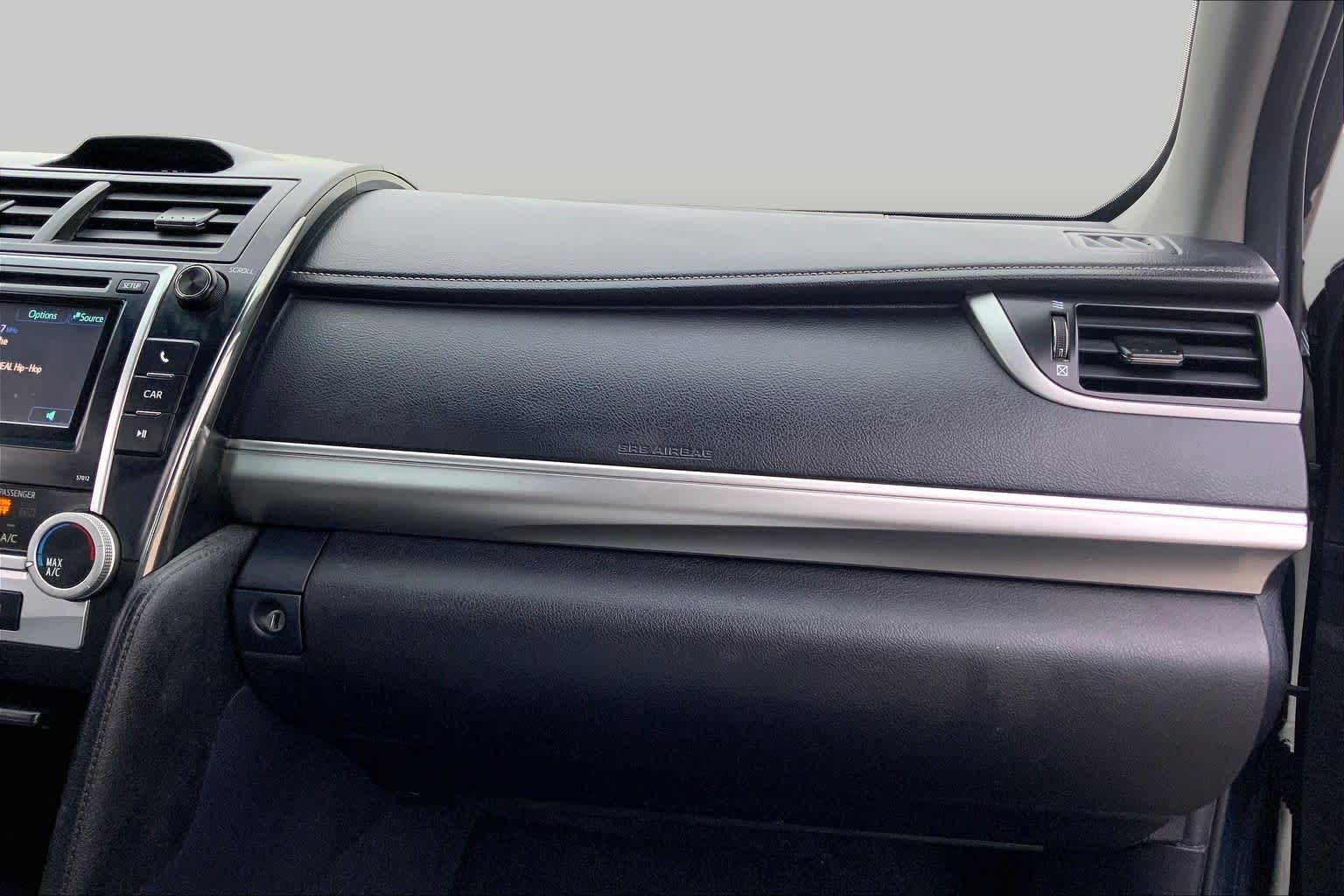 2012 Toyota Camry photo 18 of 35