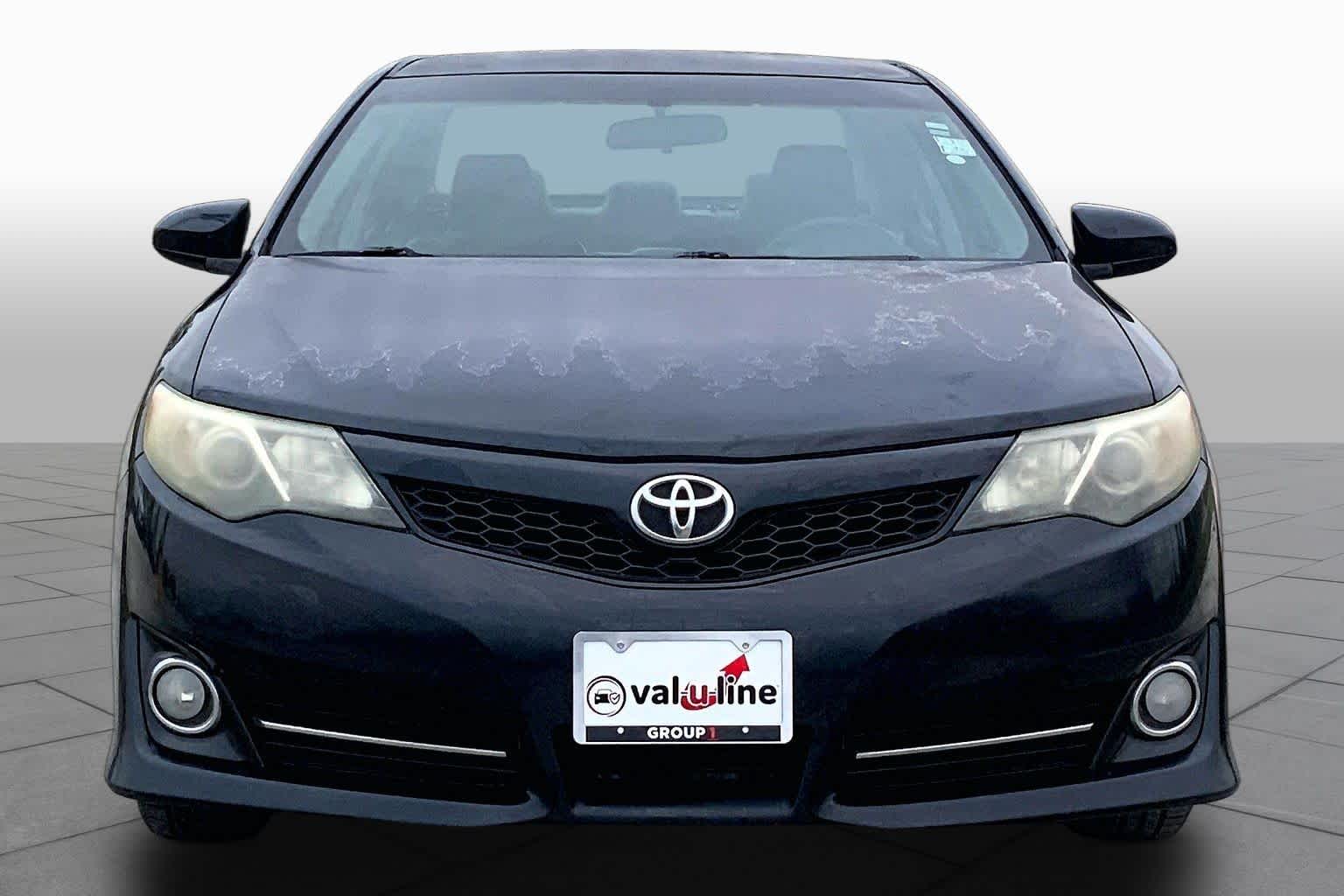 2012 Toyota Camry photo 4 of 35