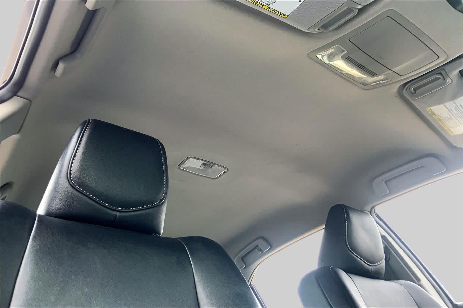 2012 Toyota Camry photo 14 of 35