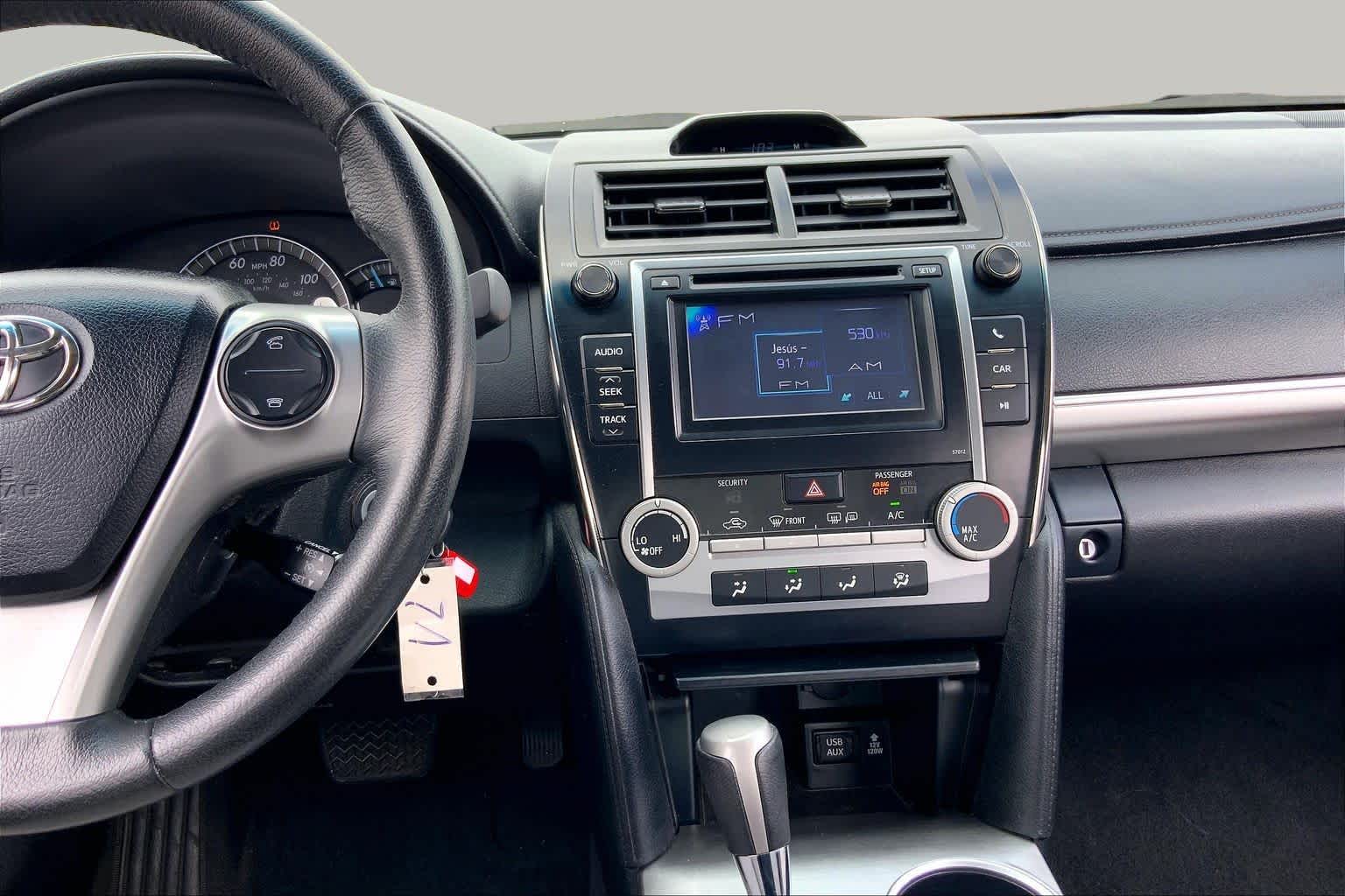 2012 Toyota Camry photo 7 of 34