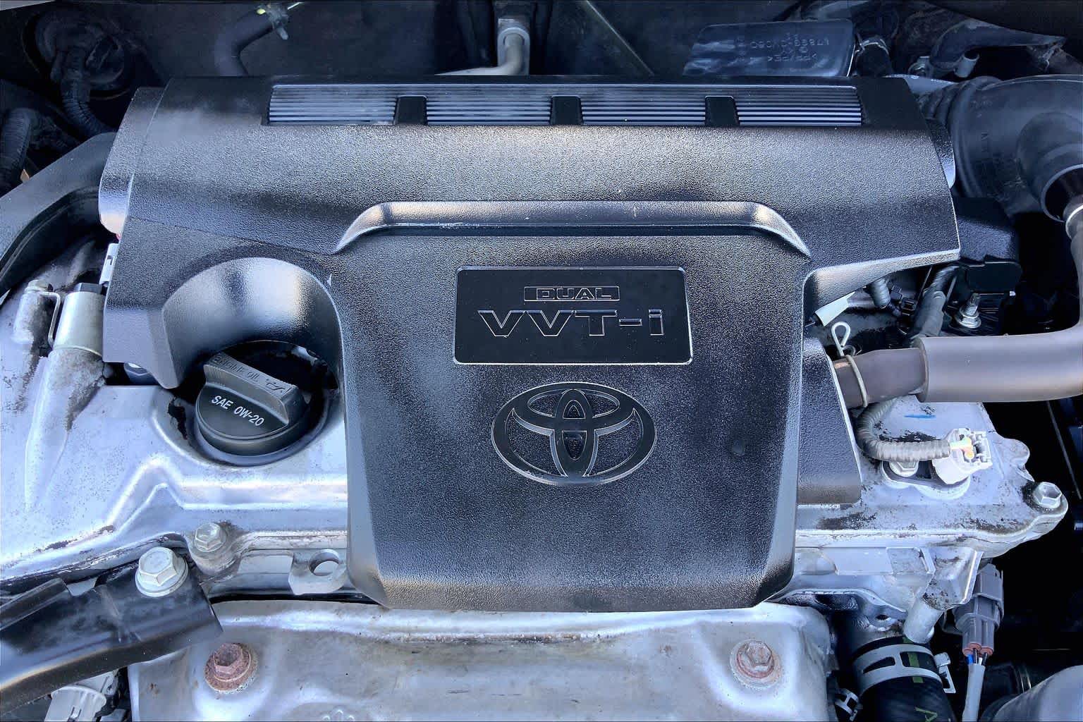 2014 Toyota Camry photo 31 of 35