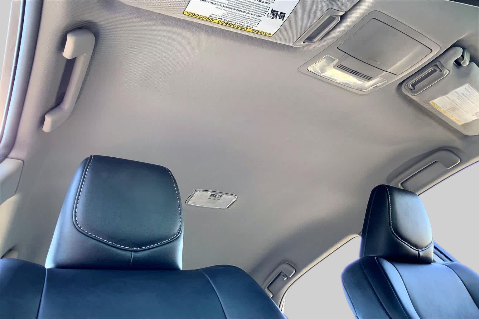 2014 Toyota Camry photo 13 of 35