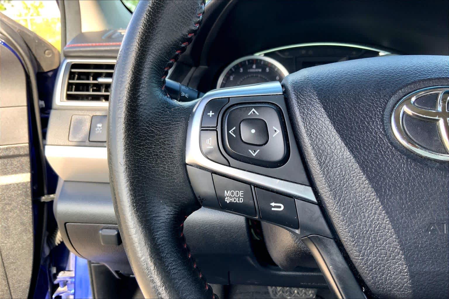2015 Toyota Camry SE Blue Crush Metallic at Group 1 Toyota Southwest