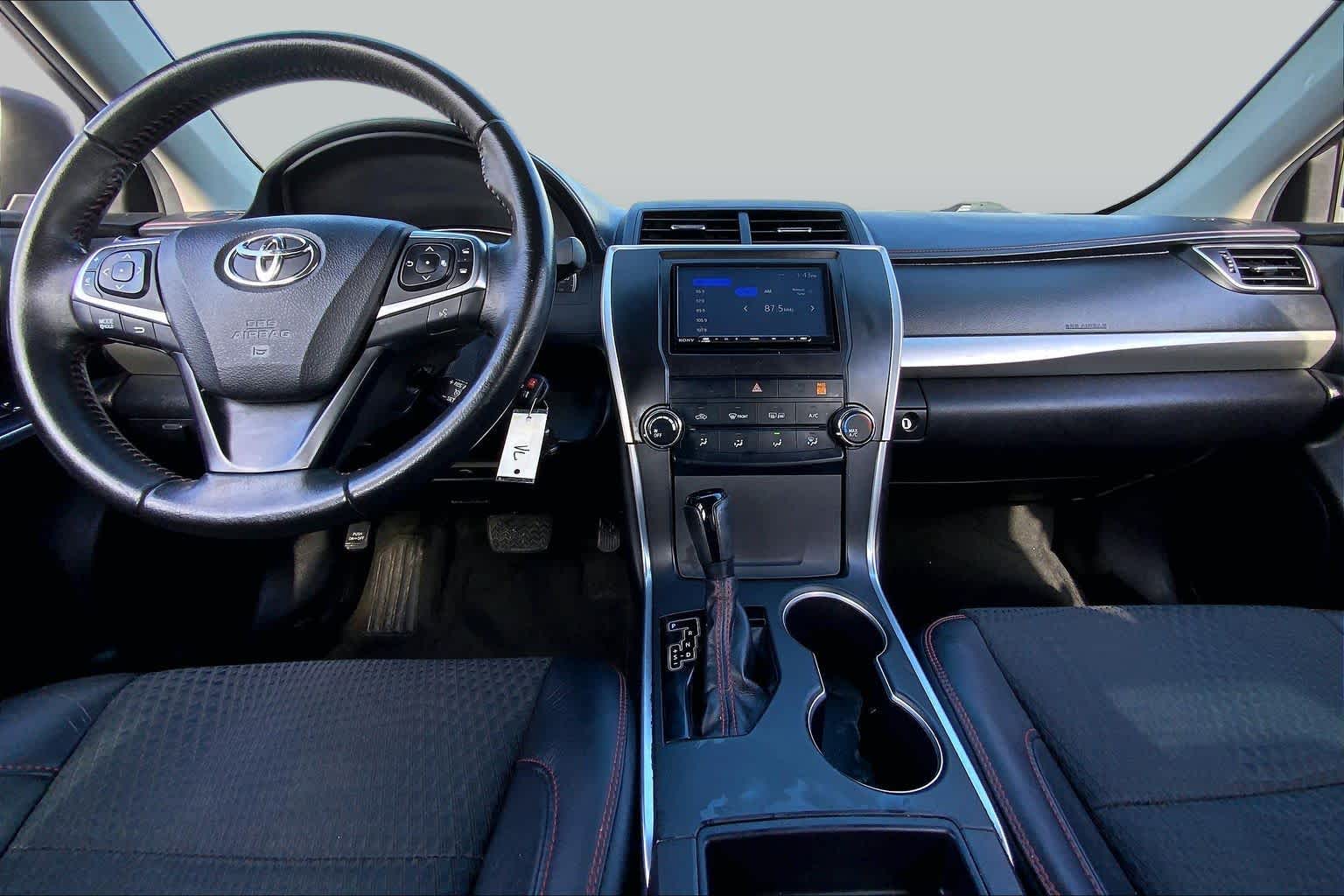 2015 Toyota Camry SE Blue Crush Metallic at Group 1 Toyota Southwest