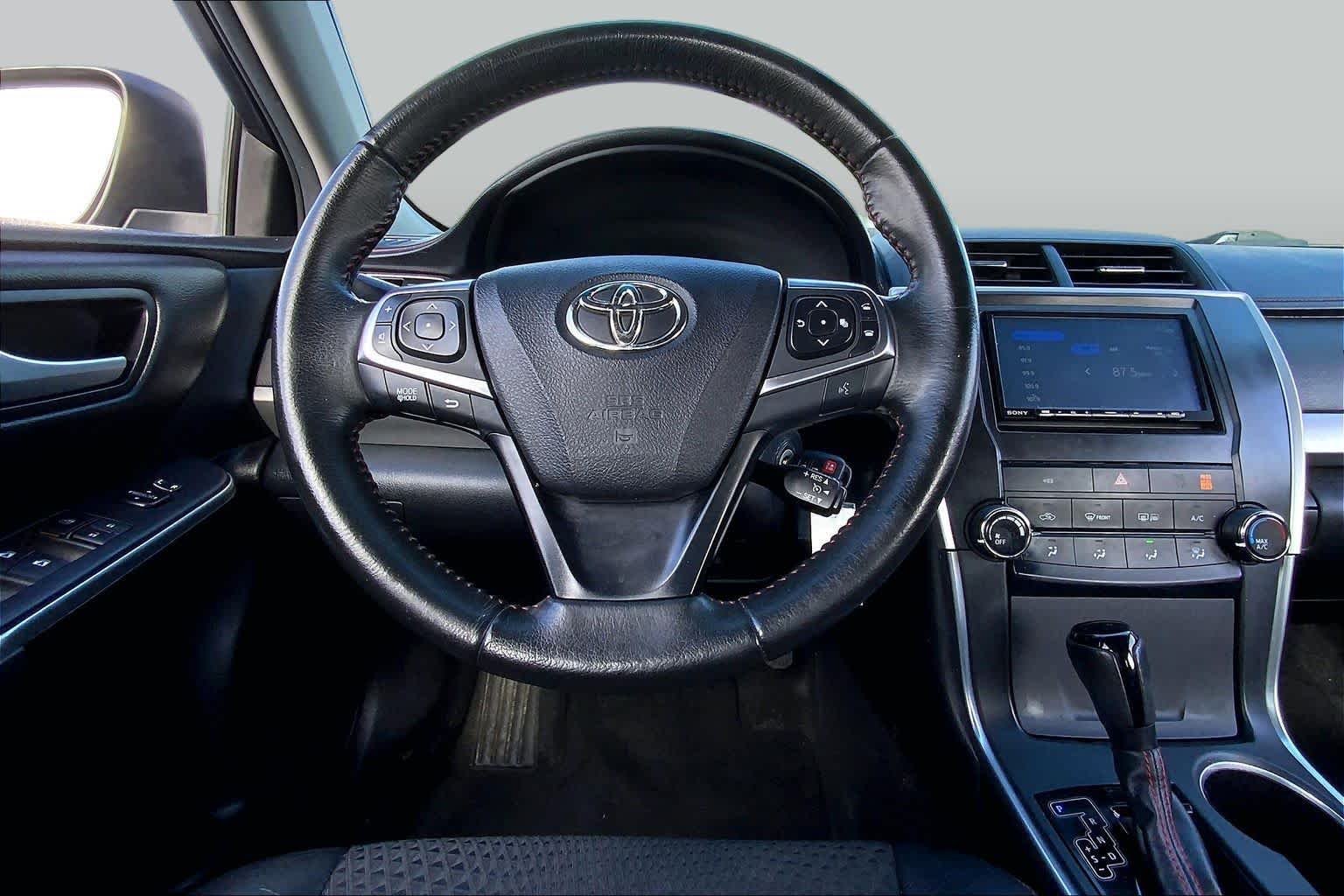 2015 Toyota Camry SE Blue Crush Metallic at Group 1 Toyota Southwest
