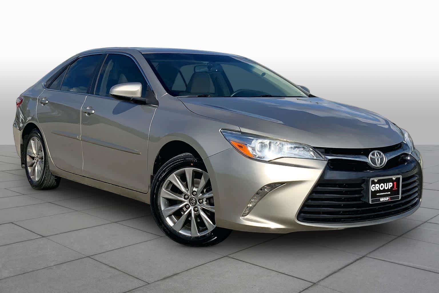 2017 Toyota Camry XLE Creme Brulee Mica at Group 1 Toyota Southwest