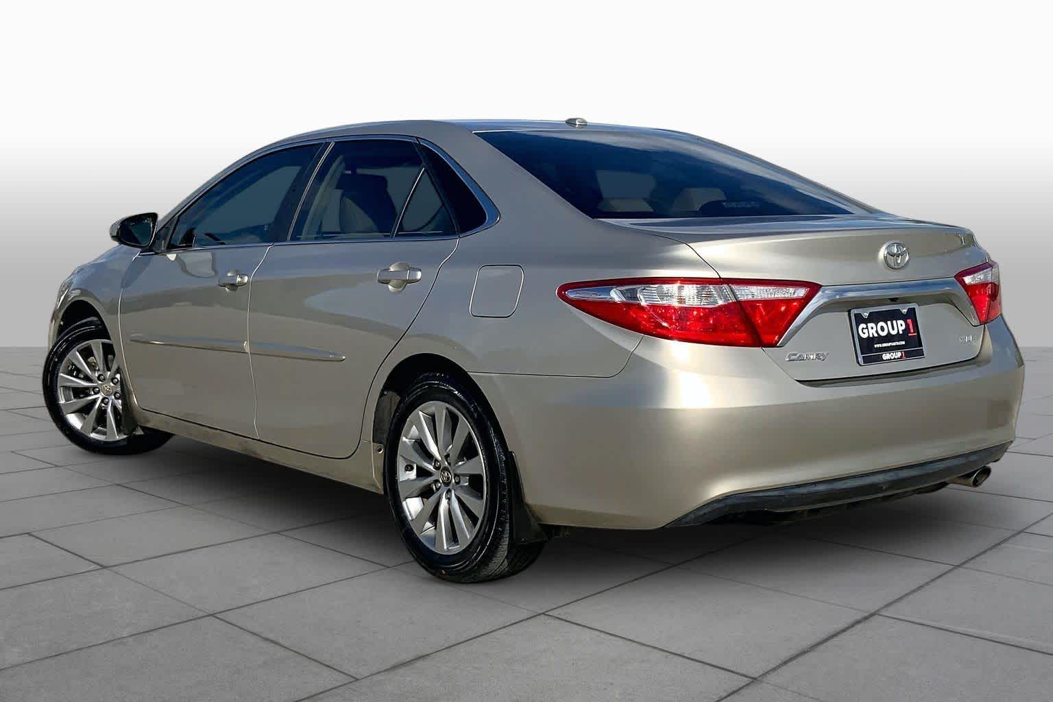 2017 Toyota Camry XLE Creme Brulee Mica at Group 1 Toyota Southwest