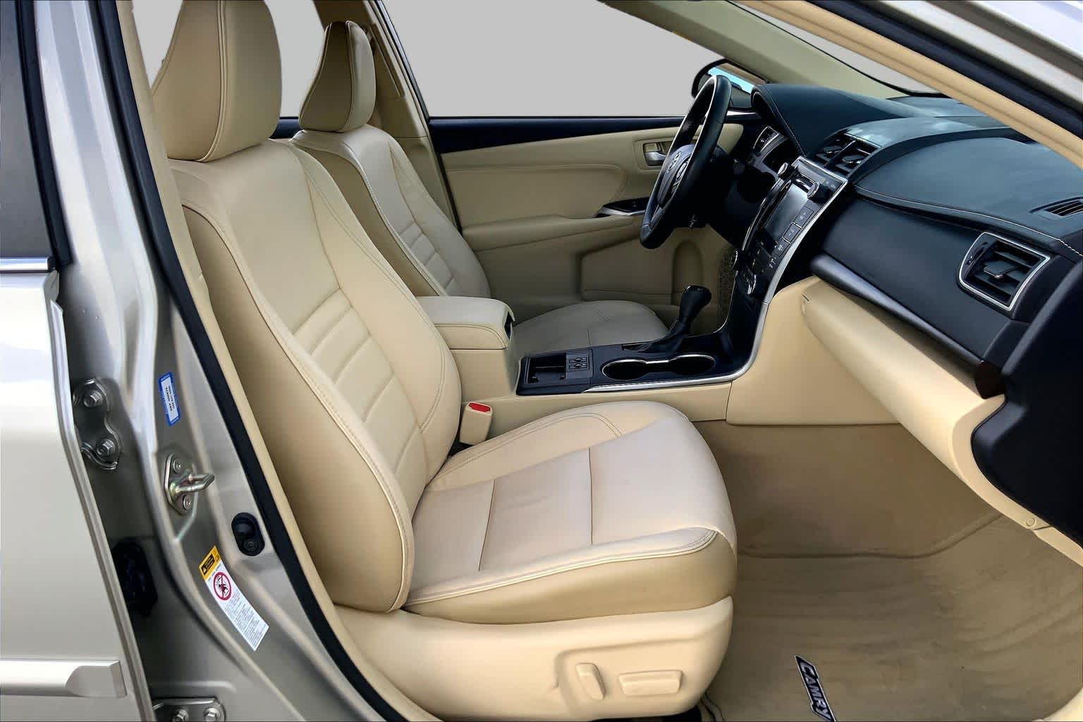 2017 Toyota Camry XLE Creme Brulee Mica at Group 1 Toyota Southwest