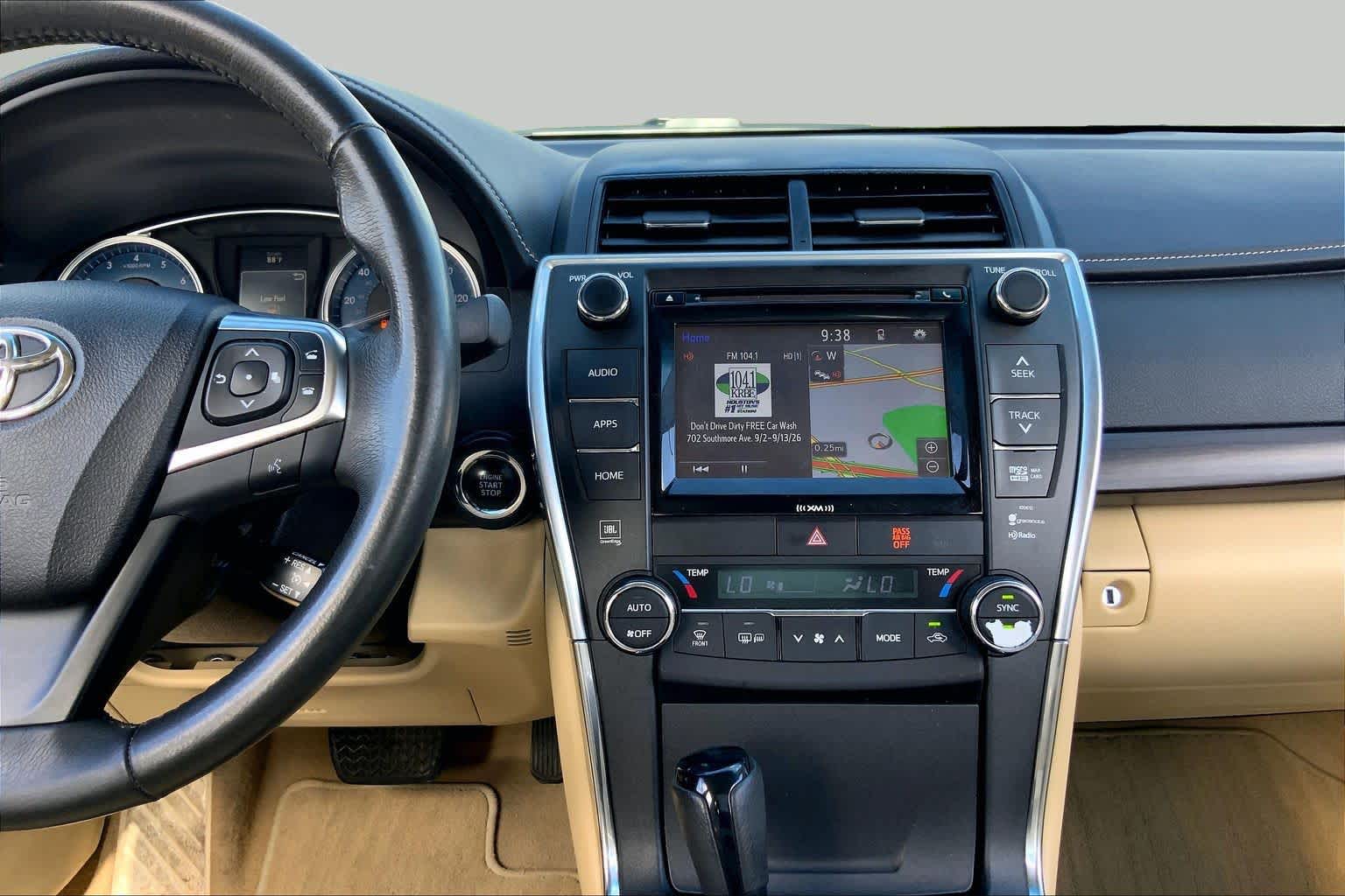 2017 Toyota Camry XLE Creme Brulee Mica at Group 1 Toyota Southwest