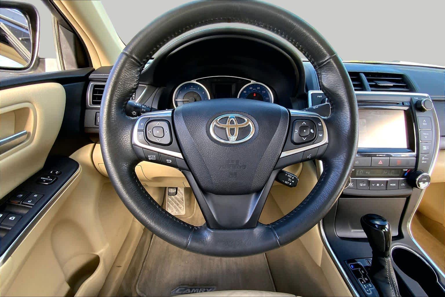 2017 Toyota Camry XLE Creme Brulee Mica at Group 1 Toyota Southwest