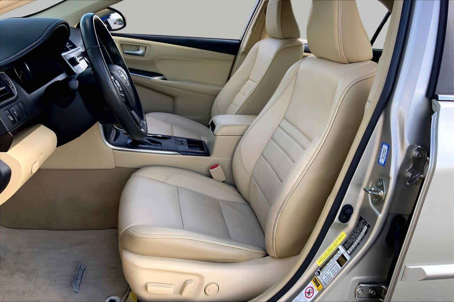 2017 Toyota Camry XLE Creme Brulee Mica at Group 1 Toyota Southwest