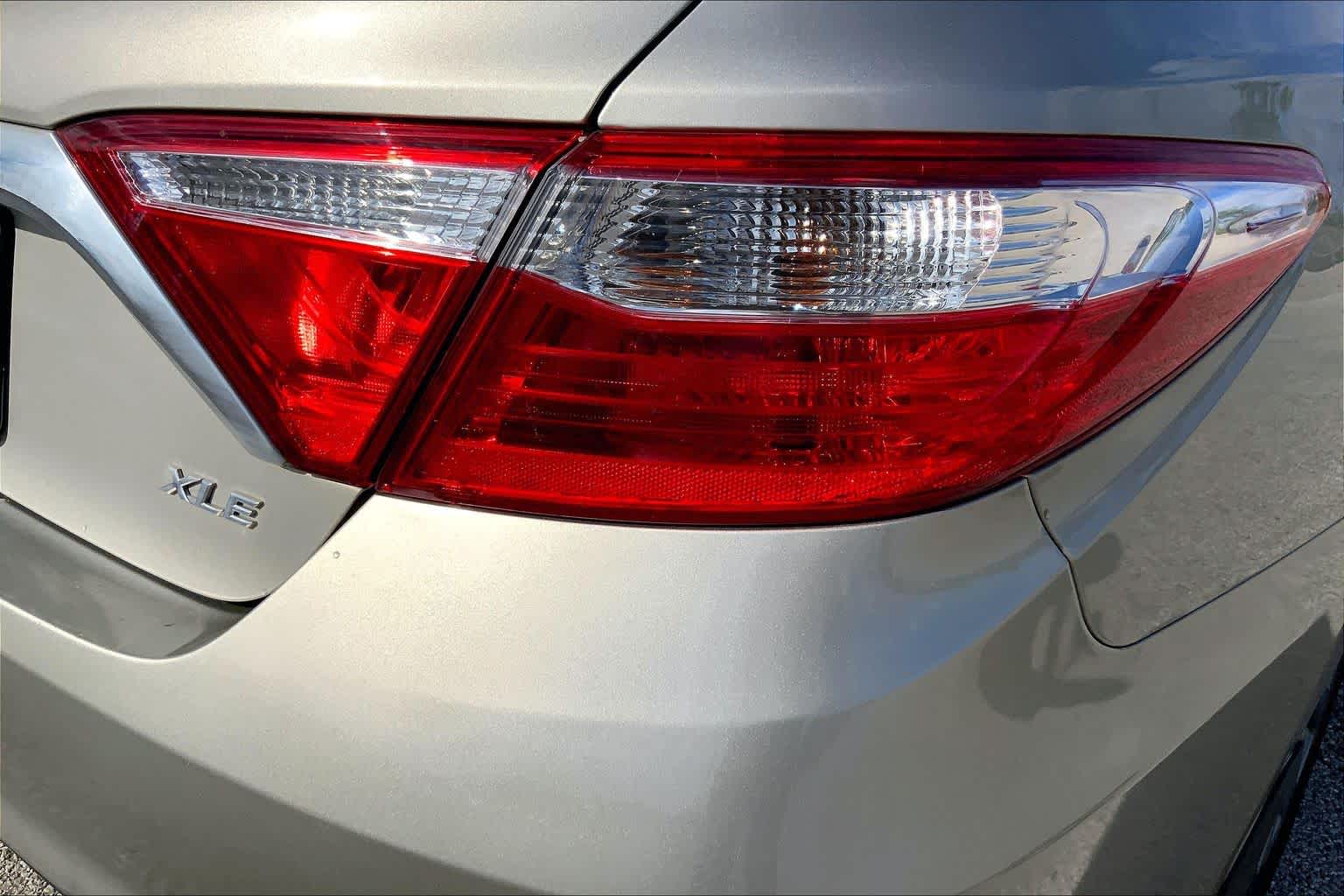 2017 Toyota Camry XLE Creme Brulee Mica at Group 1 Toyota Southwest