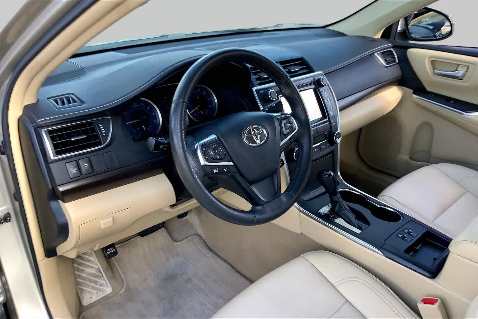 2017 Toyota Camry XLE Creme Brulee Mica at Group 1 Toyota Southwest