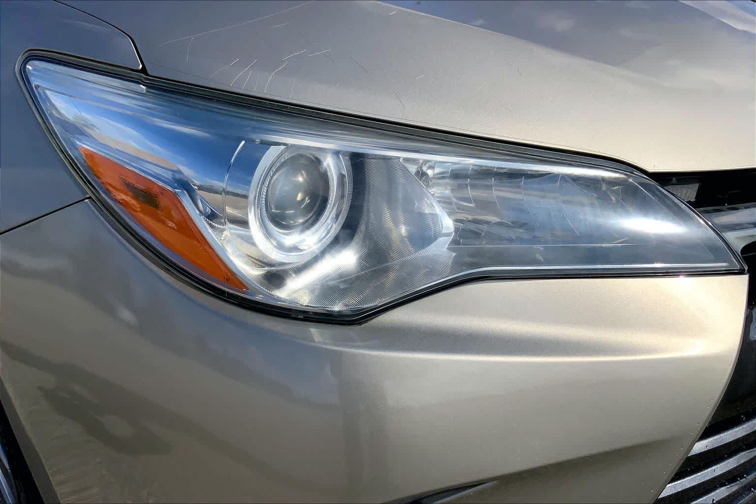 2017 Toyota Camry XLE Creme Brulee Mica at Group 1 Toyota Southwest