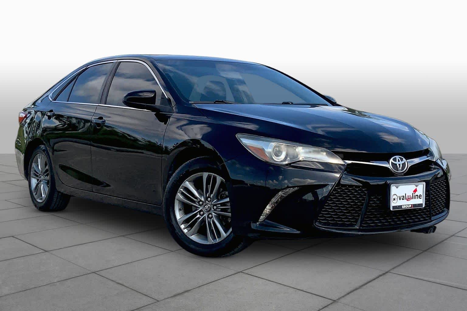 2017 Toyota Camry SE Midnight Black Metallic at Group 1 Toyota Southwest