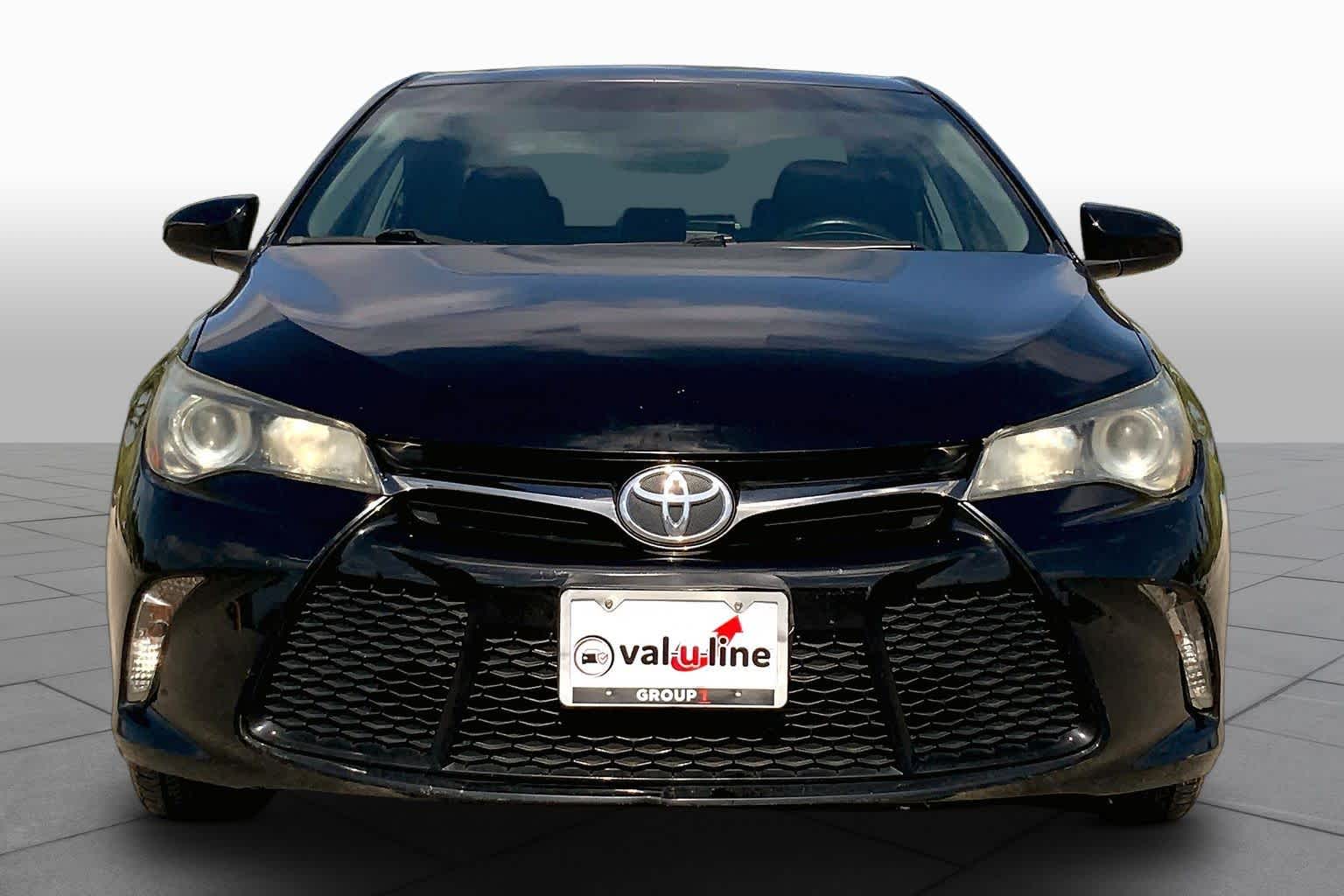 2017 Toyota Camry SE Midnight Black Metallic at Group 1 Toyota Southwest