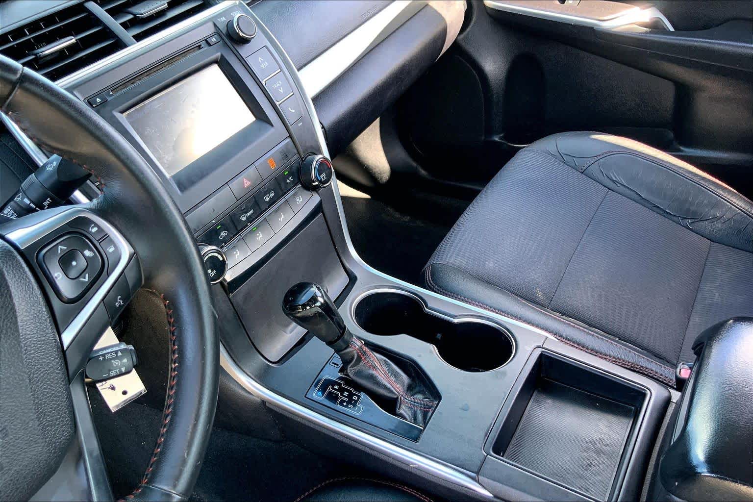 2017 Toyota Camry SE Midnight Black Metallic at Group 1 Toyota Southwest