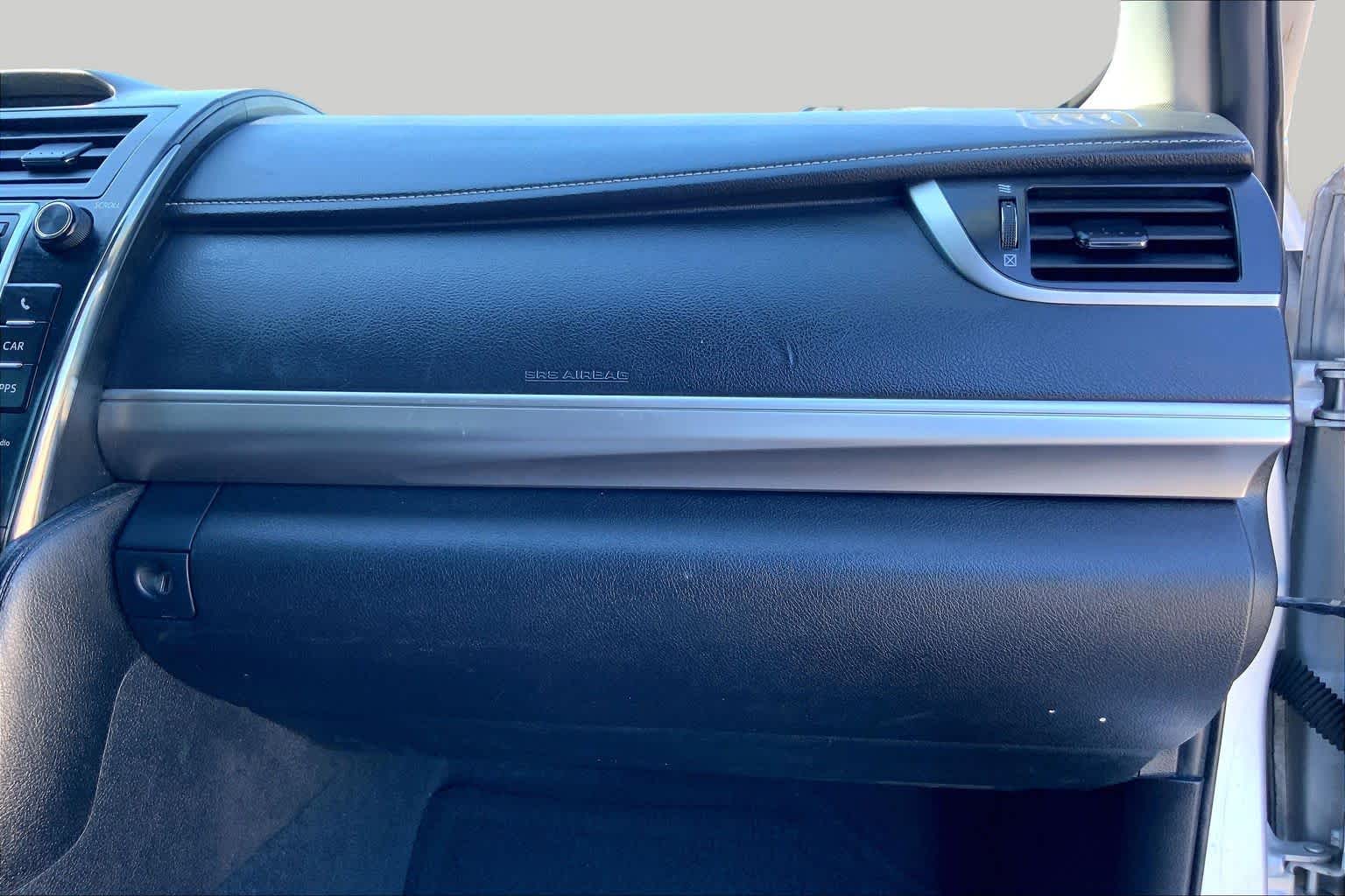 2013 Toyota Camry photo 18 of 35
