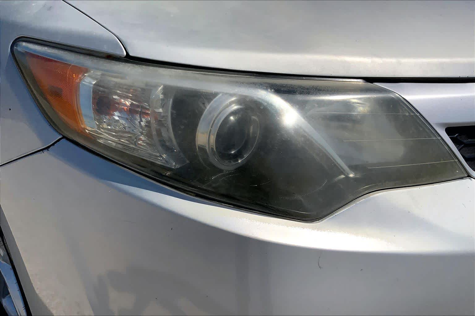 2013 Toyota Camry photo 26 of 35