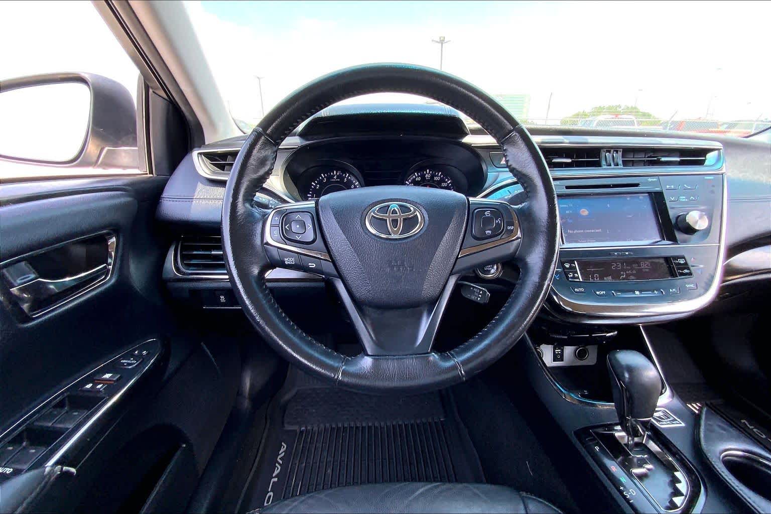 2016 Toyota Avalon XLE - 5