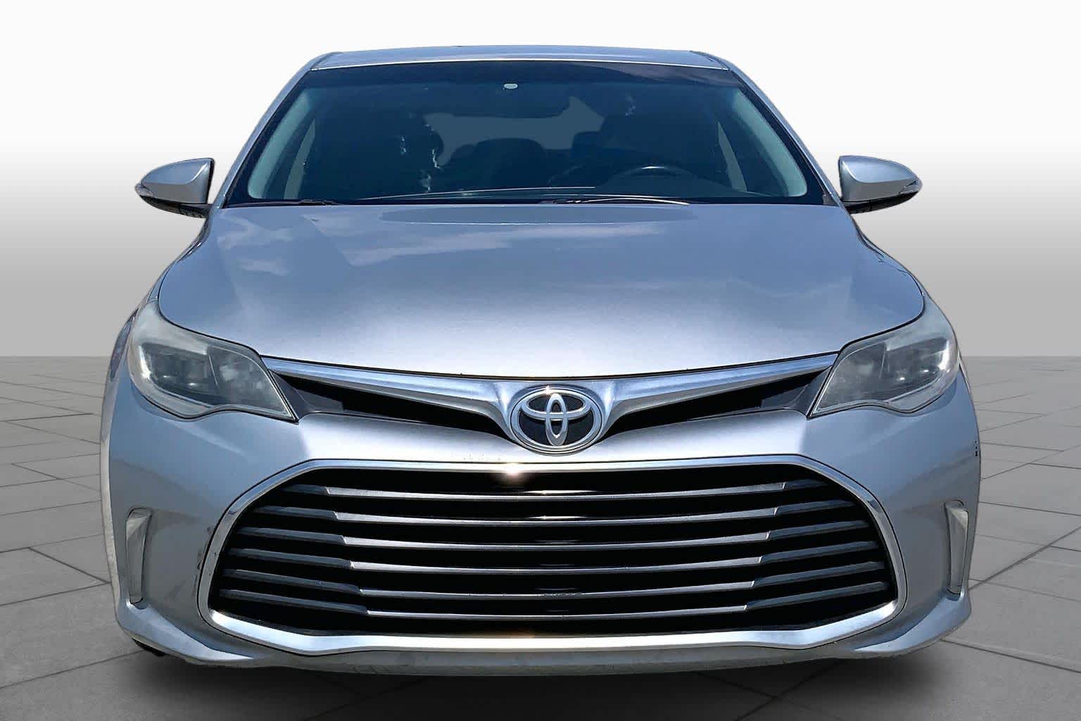 2016 Toyota Avalon XLE - 3