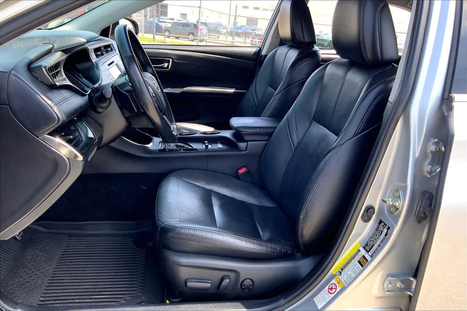 2016 Toyota Avalon XLE - 7