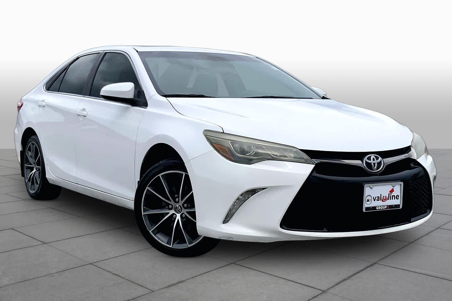 2015 Toyota Camry XSE Super White at Lexus of Clear Lake