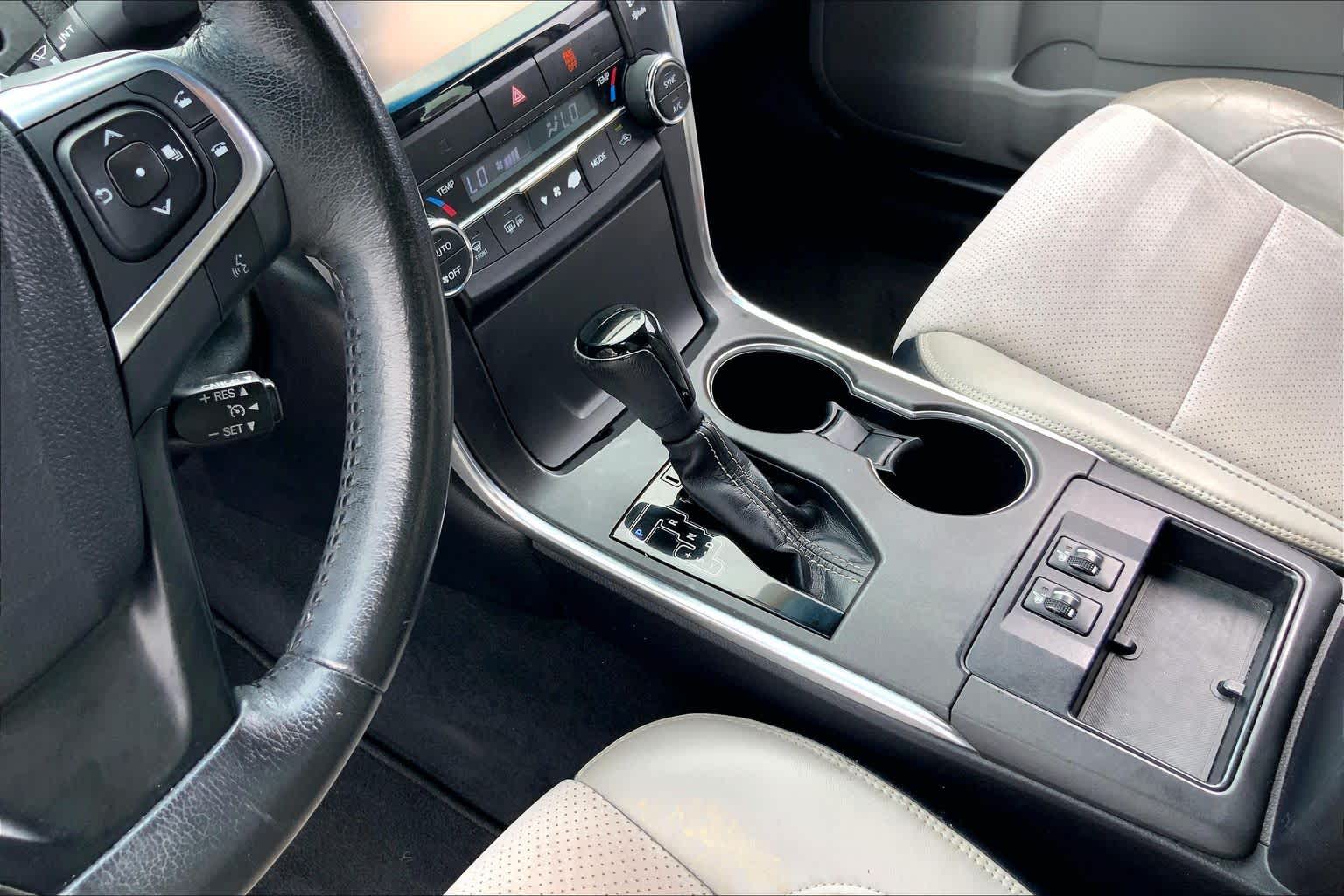 2015 Toyota Camry XSE Super White at Lexus of Clear Lake
