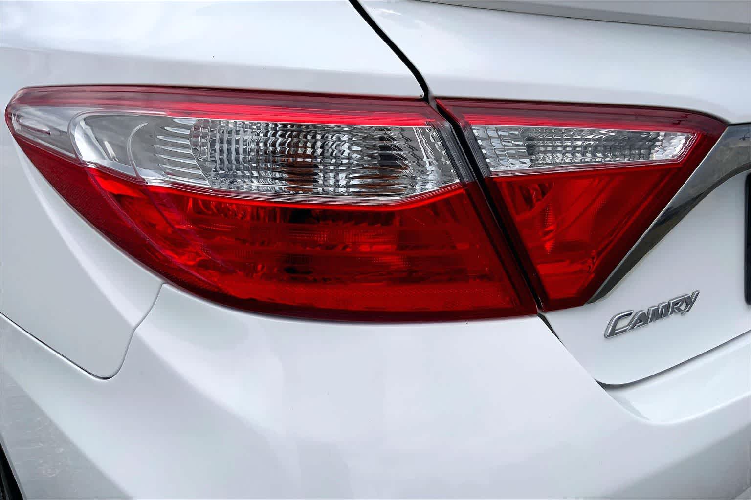 2015 Toyota Camry XSE Super White at Lexus of Clear Lake