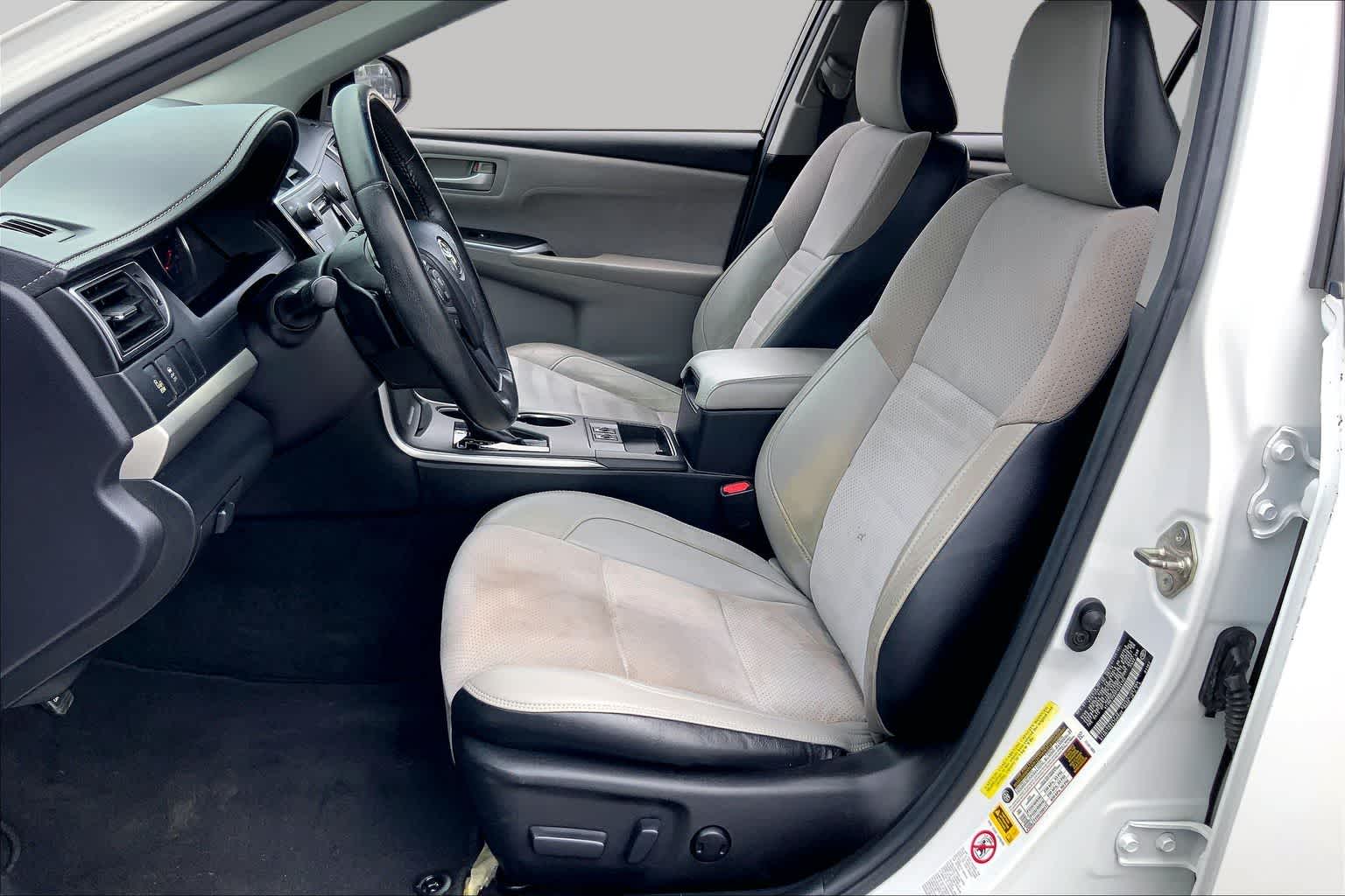 2015 Toyota Camry XSE Super White at Lexus of Clear Lake