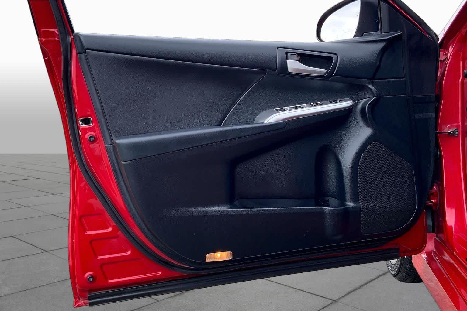 2014 Toyota Camry SE Barcelona Red Metallic at Lexus Southwest Houston